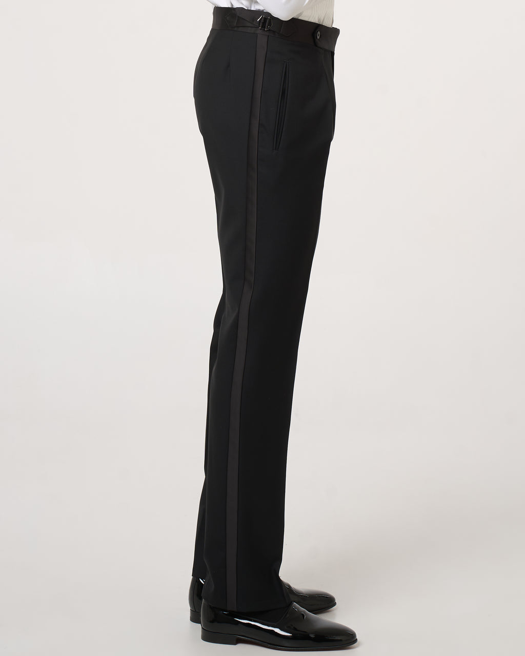 Pantalone Cintura da 3.5 cm, Prolunga a Punta, Cinturini Laterali, Tasca a Filetto, Pince Inversa, Gallone in Raso e Cintura in Raso