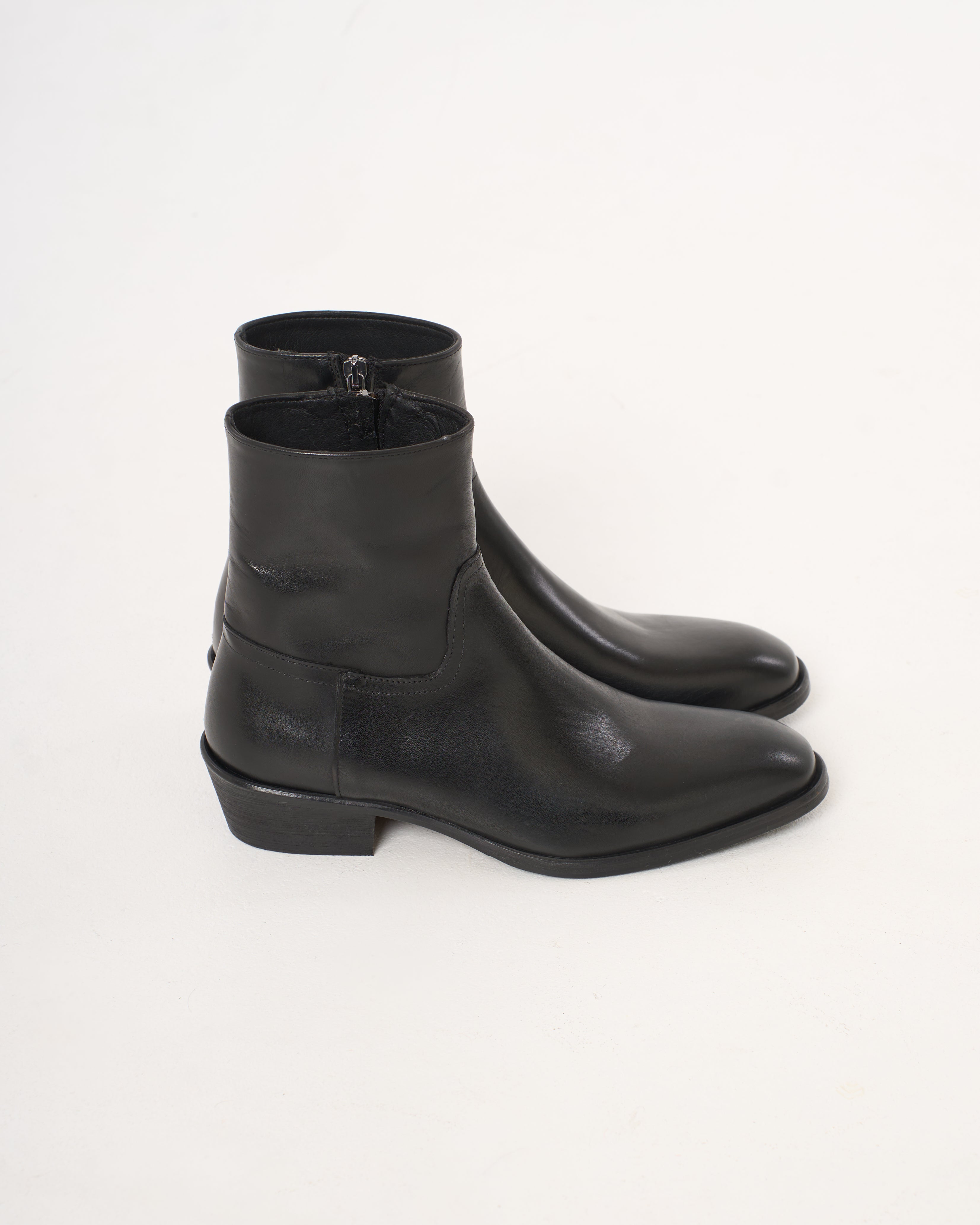 Stivale in pelle di vitello nero