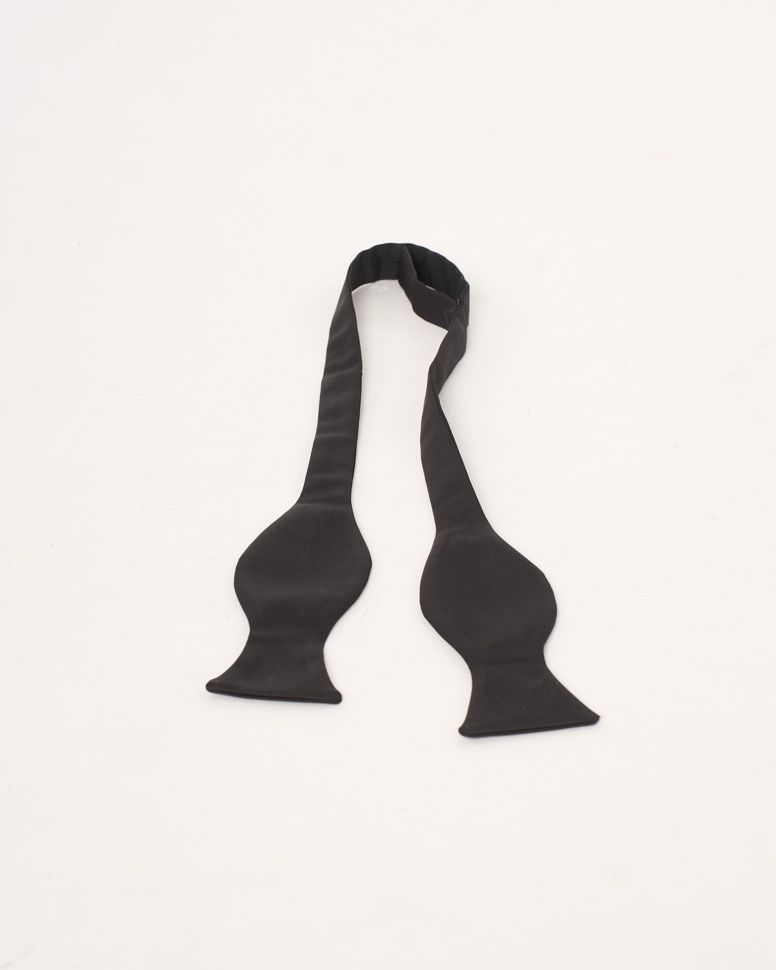 Papillon da annodare in raso di seta Nero