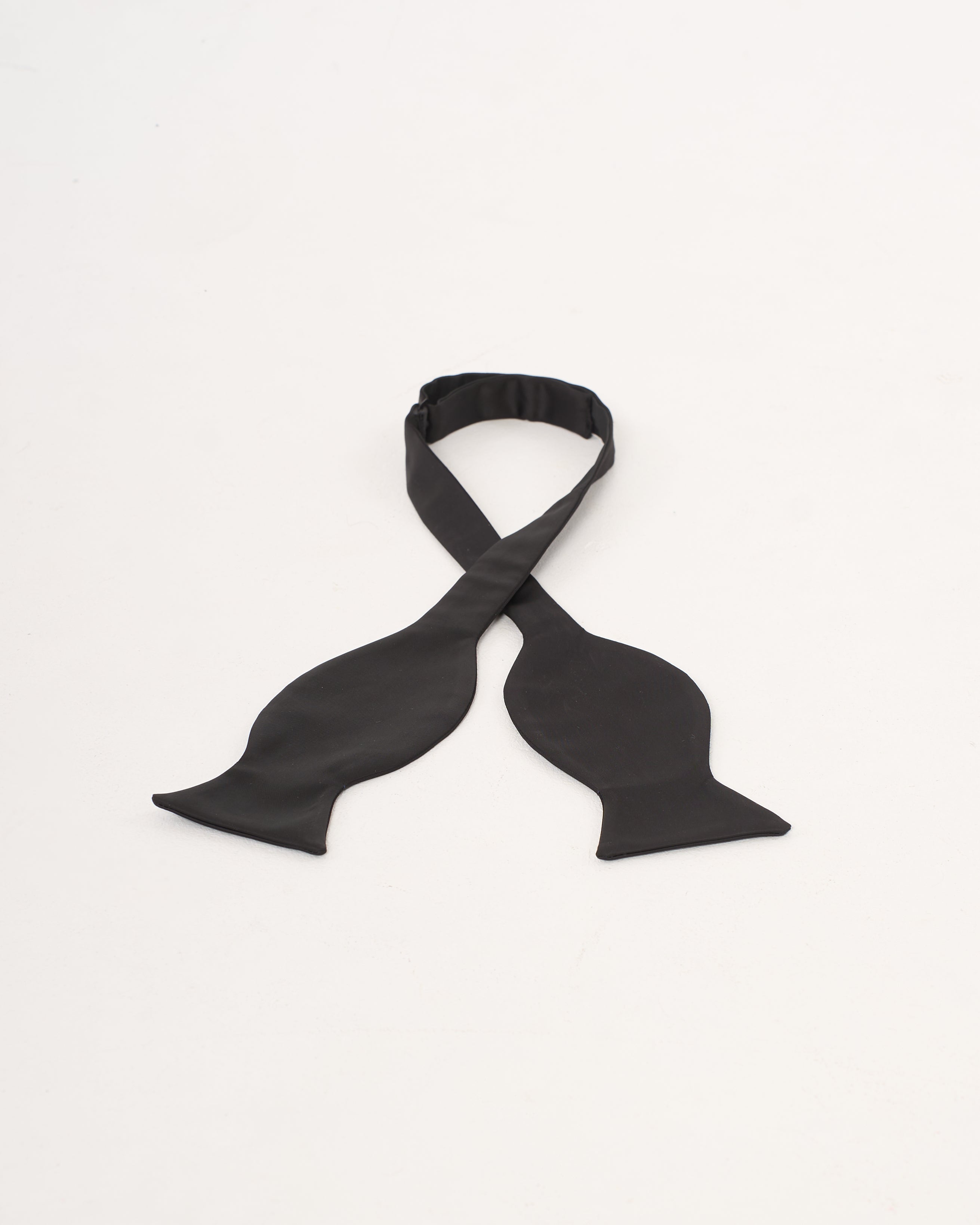 Papillon da annodare in raso di seta Nero