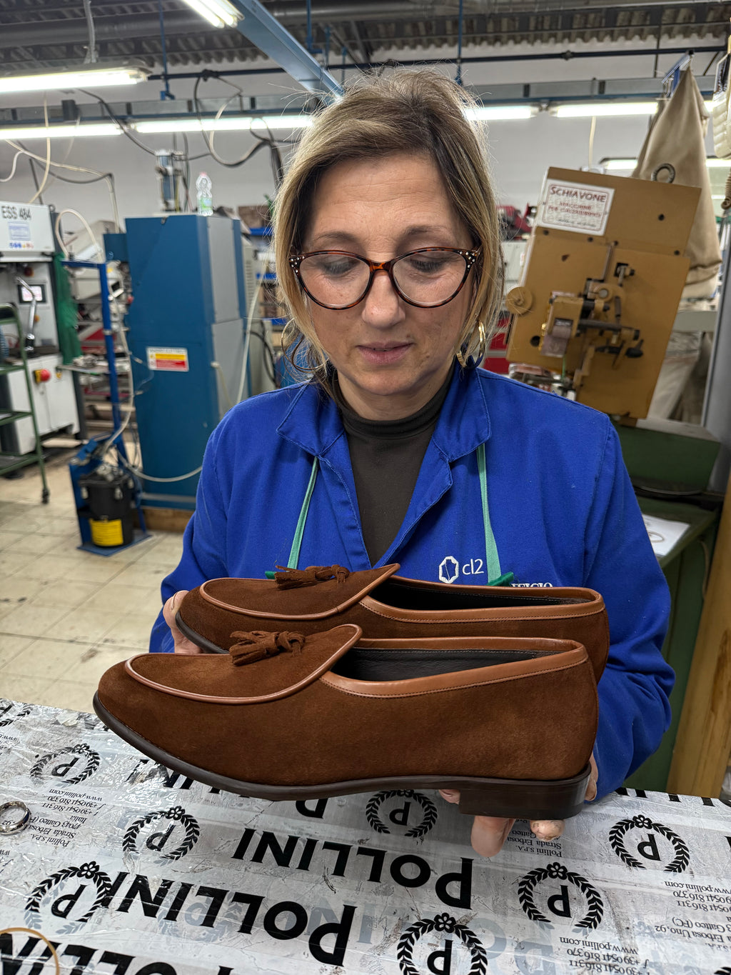 Mocassino “tabacco”  in pelle di vitello scamosciata