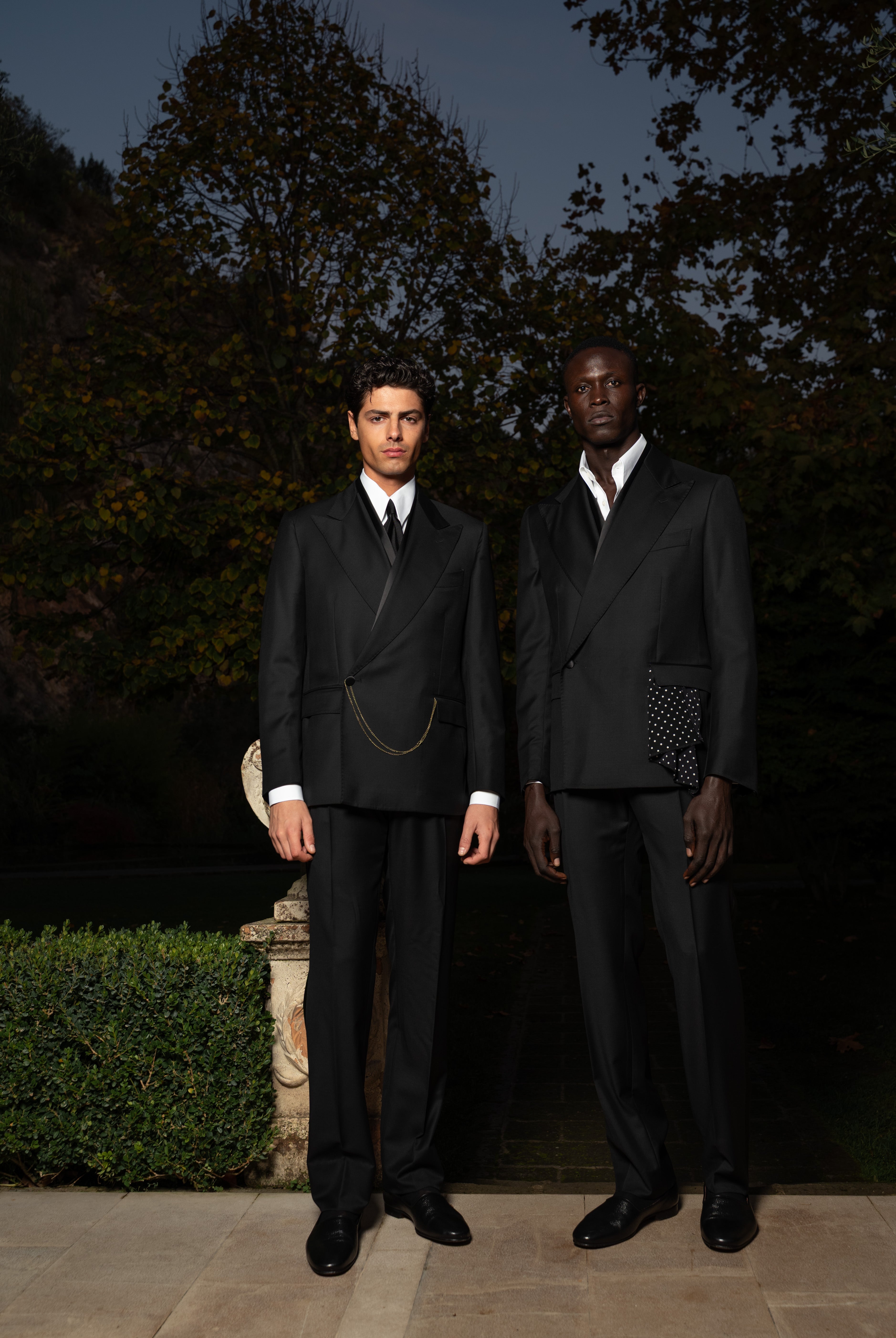 Ruana Suit Revenge Black