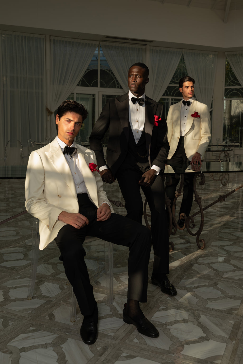 Giacca Smoking Doppiopetto Bavero a Lancia Sapphire Bianco